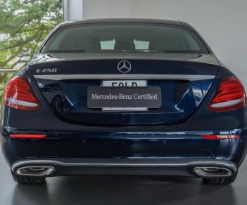 Mercedes-Benz E class E250 2017 - Bán Mercedes E250 2018 xe lướt chính hãng, chỉ 7.000 km, tiết kiệm 500tr