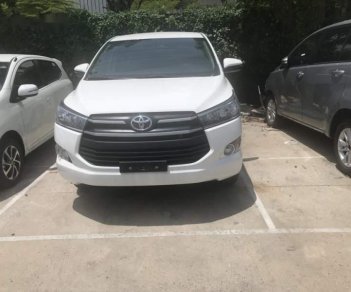 Toyota Innova  2.0E 2019 - Bán ô tô Toyota Innova 2019, màu trắng, mới 100%