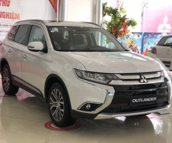 Mitsubishi Outlander 2019 - Mitsubishi Outlander 7 chỗ đời 2019, xe đủ màu giao ngay, cho góp đến 80%, lãi suất thấp, LH 0938.598.738 (Ms Phương)