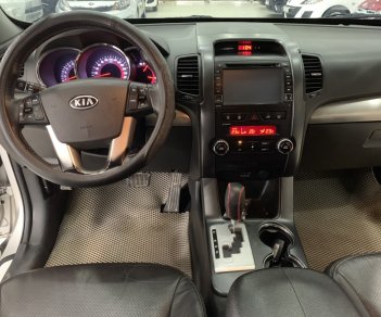 Kia Sorento 2010 - Cần bán xe Kia Sorento năm sản xuất 2010, màu bạc, nhập khẩu, giá tốt