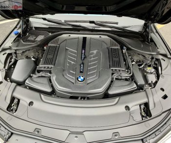 BMW 7 Series M760Li 2019 - Cần bán BMW 7 Series M760Li đời 2019, màu đen, nhập khẩu nguyên chiếc