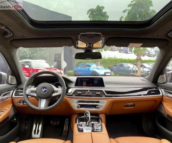 BMW 7 Series M760Li 2019 - Cần bán BMW 7 Series M760Li đời 2019, màu đen, nhập khẩu nguyên chiếc