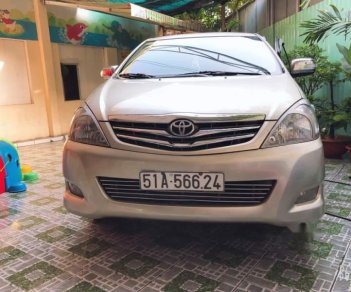 Toyota Innova V 2009 - Cần bán Toyota Innova V đời 2009 còn mới, giá 385 triệu