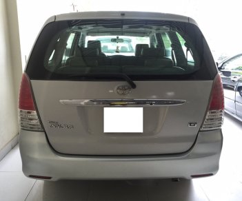 Toyota Innova 2.0G 2011 - Cần bán xe Toyota Innova 2.0G đời 2011, màu bạc, chính chủ cán bộ huyện Sóc Sơn