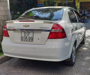 Chevrolet Aveo LTZ 2016 - Gia đình cần bán Chevrolet Aveo LTZ 2016