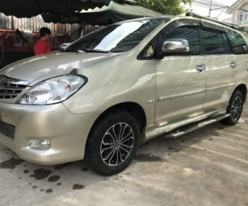 Toyota Innova V 2009 - Bán Toyota Innova V 2009, màu vàng cát, số tự động, giá 395tr