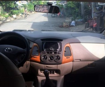 Toyota Innova   2010 - Bán Toyota Innova năm 2010, màu bạc, xe nhập