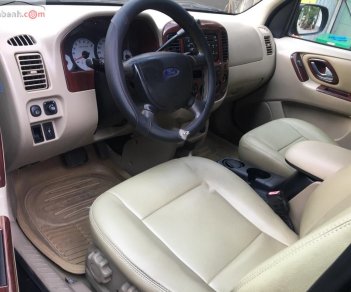 Ford Escape 3.0  2004 - Bán ô tô Ford Escape 3.0 đời 2004, màu đen chính chủ