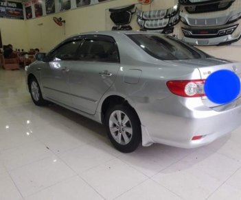 Toyota Corolla altis 2011 - Cần bán lại xe Toyota Corolla Altis đời 2011, màu bạc