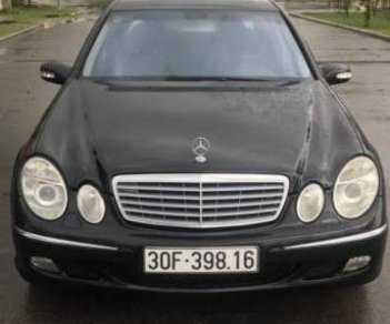 Mercedes-Benz E class  E240 AT 2002 - Cần bán xe Mercedes E240 AT năm sản xuất 2002, màu đen, xe nhập, giá 280tr