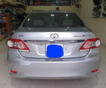 Toyota Corolla altis 2011 - Cần bán lại xe Toyota Corolla Altis đời 2011, màu bạc