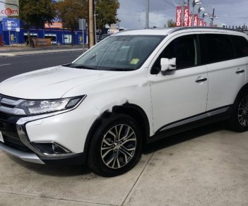 Mitsubishi Outlander 2.0 CVT Premium 2019 - Bán ô tô Mitsubishi Outlander 2.0 CVT Premium 2019, màu trắng giá cạnh tranh