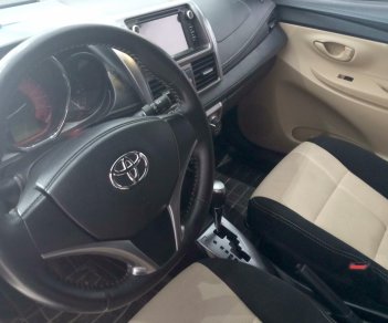Toyota Yaris E 2015 - Bán Toyota Yaris đời 2015, màu xám (ghi), xe nhập Thái