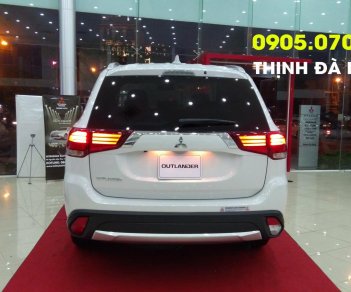 Mitsubishi Outlander 2.0 CVT 2019 - Bán Outlander cực đẹp, giá chỉ 807 tr - gọi ngay Thịnh Đà Nẵng 0905.070.317 để giá tốt hơn