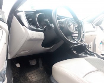 Kia K5   2.0 AT  2014 - Bán lại xe Kia K5 2.0 AT năm sản xuất 2014, màu trắng, giá 738tr