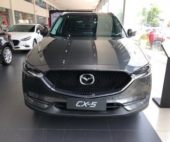 Mazda CX 5 2018 - Mazda CX5 2.5 2WD SK 2018 giảm 50tr, BHVC, phủ gầm, thảm 6D và các PK chính hãng đi kèm