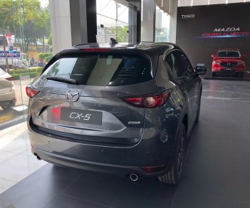 Mazda CX 5 2018 - Mazda CX5 2.5 2WD SK 2018 giảm 50tr, BHVC, phủ gầm, thảm 6D và các PK chính hãng đi kèm