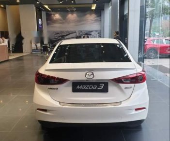 Mazda 3 2019 - Bán Mazda 3 năm 2019, màu trắng, xe mới hoàn toàn