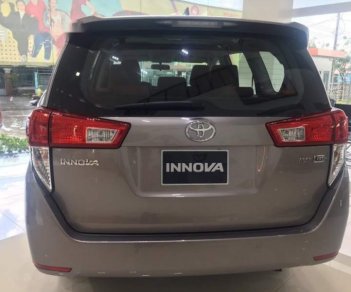 Toyota Innova  G   2019 - Bán xe Toyota Innova G đời 2019, màu xám