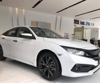 Honda Civic RS 1.5 Turbo 2019 - Bán Honda Civic RS năm sản xuất 2019, màu trắng, xe nhập