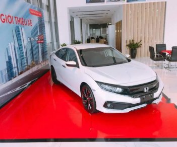 Honda Civic  1.8 E 2019 - Bán Honda Civic đời 2019, màu trắng, xe nhập 