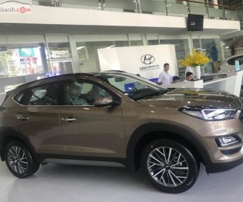 Hyundai Tucson 2.0 ATH 2019 - Bán xe Hyundai Tucson 2.0 ATH 2019, màu nâu, giá cạnh tranh