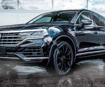 Volkswagen Touareg 2019 - Bán Volkswagen Touareg năm 2019, màu đen, nhập khẩu  