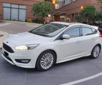 Ford Focus 2017 - Cần bán lại xe Ford Focus năm sản xuất 2017, màu trắng