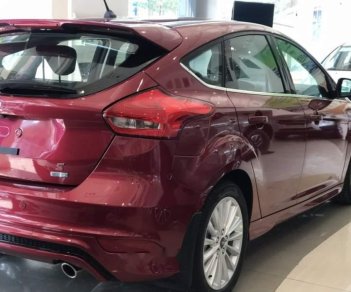 Ford Focus 2019 - Cần bán Ford Focus năm 2019, màu đỏ