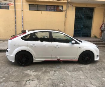 Ford Focus 2008 - Bán xe Ford Focus đời 2008, màu trắng, xe nhập ít sử dụng, giá 320tr