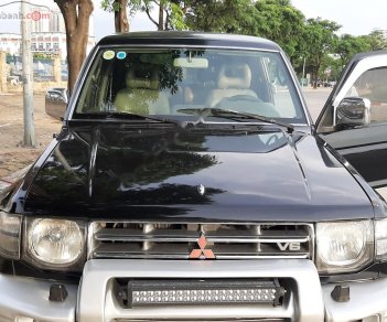 Mitsubishi Pajero 3.0 2004 - Bán Mitsubishi Pajero 3.0 sản xuất năm 2004, màu đen