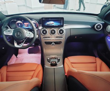 Mercedes-Benz C class C300 AMG 2019 - Bán xe C300 AMG Model 2019 mới - xe đủ màu đồng giá giao ngay