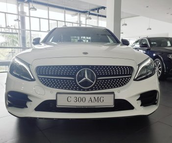 Mercedes-Benz C class C300 AMG 2019 - Bán xe C300 AMG Model 2019 mới - xe đủ màu đồng giá giao ngay