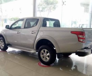 Mitsubishi Triton 2019 - Bán Mitsubishi Triton năm sản xuất 2019, màu bạc, nhập khẩu nguyên chiếc