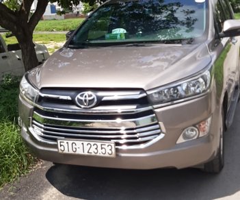 Toyota Innova E 2017 - Cần bán con Innova DK 2017, nhưng xe phiên bản 2018