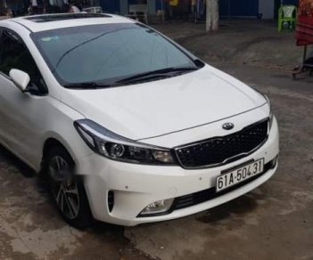 Kia Cerato 2018 - Cần bán xe Kia Cerato đời 2018, màu trắng, 595 triệu