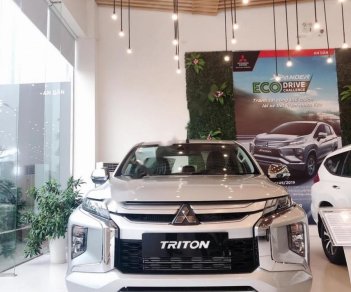 Mitsubishi Triton AT MIVEC 2019 - Bán Mitsubishi Triton AT MIVEC sản xuất 2019, màu bạc, nhập khẩu