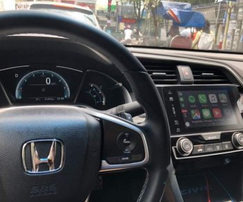 Honda Civic   Turbo 1.5G   2018 - Bán ô tô Honda Civic Turbo 1.5G năm 2018, màu trắng, xe nhập chính chủ