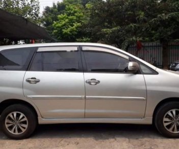 Toyota Innova   2015 - Cần bán xe cũ Toyota Innova đời 2015, màu bạc