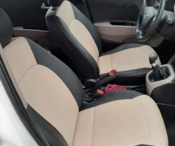 Hyundai Grand i10   2017 - Bán Hyundai Grand i10 năm 2017, màu trắng, chính chủ