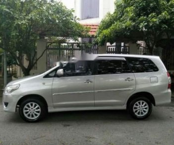 Toyota Innova  2.0G   2014 - Bán Toyota Innova 2.0G đời 2014, màu bạc, chính chủ