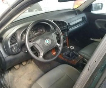 BMW 3 Series 320i 1996 - Bán ô tô BMW 3 Series 320i 1996, xe nhập, 125 triệu