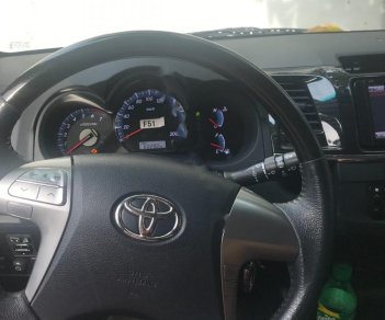 Toyota Fortuner  4x4 AT 2015 - Bán lại xe Toyota Fortuner 4x4 AT đời 2015, màu đen