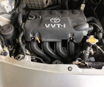 Toyota Yaris  AT 2011 - Cần bán gấp Toyota Yaris AT đời 2011, màu bạc, nhập khẩu, xe đi rất tốt và bền