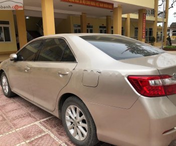 Toyota Camry 2.0E 2013 - Bán Toyota Camry 2.0E sản xuất 2013, bảo dưỡng thường xuyên