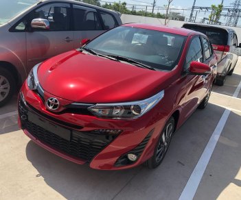 Toyota Yaris 2019 - Bán Toyota Yaris 1.5G cao cấp 2019, màu đỏ, xe nhập, giá chỉ 625 triệu khuyến mãi tốt