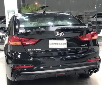Hyundai Elantra   2018 - Cần bán xe Hyundai Elantra đời 2018, màu đen