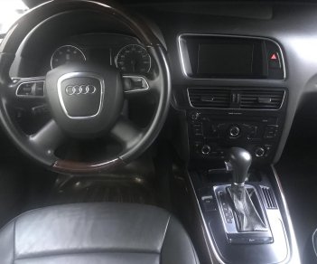 Audi Q5 2.0 2010 - Bán Audi Q5 2010 xe đẹp gia đình xài kỹ, đi đúng đồng hồ 86.000km, bao kiểm tra tại hãng khi mua xe