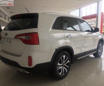 Kia Sorento PlatiumD 2019 - Cần bán xe Kia Sorento PlatiumD 2019, màu trắng