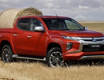 Mitsubishi Triton 2.5L Mivec 2019 - Cần bán Mitsubishi Triton 2.5L Mivec đời 2019, màu nâu, xe nhập